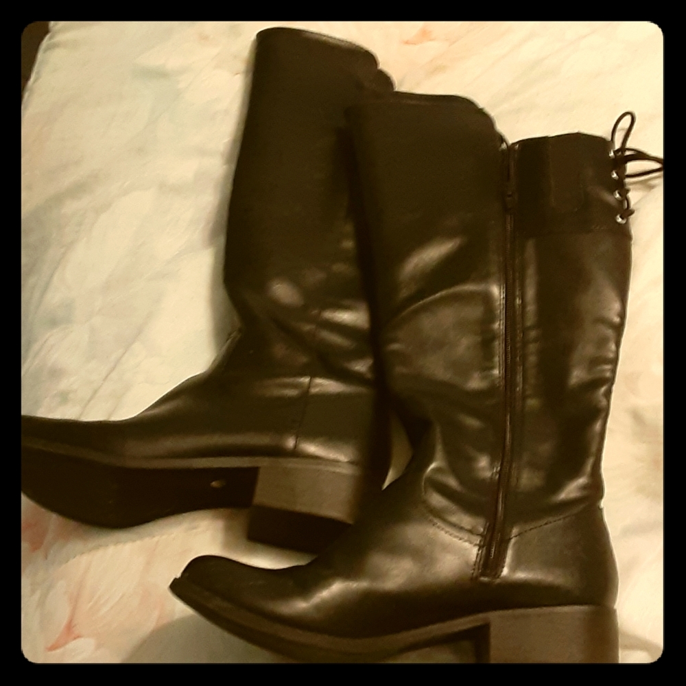 Yuu size 11 boots